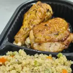 Pata y muslo con guarnición
