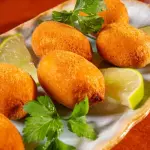 Bolinho Camarão com Catupiry