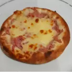 Esfiha de Presunto e Queijo