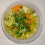 Sopa de legumes com inhame