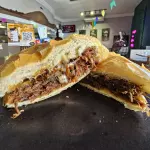 Sanduba de carne de panela