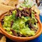 GUACAMOLE CON CHAPULINES