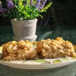 VEGAN APPLE CRUMBLE