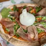 Burrata y Serrano*