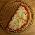 Media (1/2) pizza napolitana