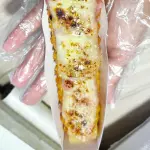 Calabresa com queijo 18cm.