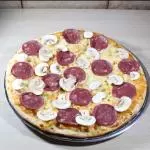 PIZZA MEDIANA DE 2 ING + BEBIDA 1 L