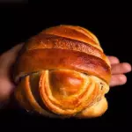 Pan de cardamomo