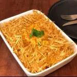 Arroz de camarão com batata palha