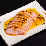 Sashimi Passion Fruit Flambado (5 un)