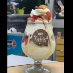 -FRESAS con crema + helado 4oz