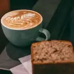 CAFE EN  JARRITO + BUDIN DE LA CASA