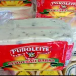 REQUEIJÃO PURO LEITE C/RASPAS 500G
