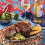 ⭐️Bandeja Típica con Pargo Frito