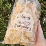 Lascas de polvilho com chimichurri