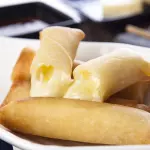 Rolinho primavera de queijo