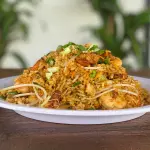 Arroz frito con pollo