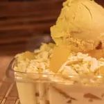 Piña con Crema Pequeña