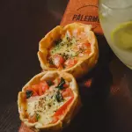 Tomate, Muzza y Albahaca