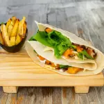 Quesadilla Espinaca y Pollo + Papas