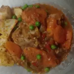 CAZUELA DE POLLO CON ARROZ Y PAPAS