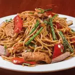 Tallarin saltado de pollo