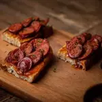 TAPA DE CHORIZO (6UND)
