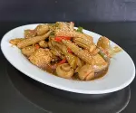 Pollo con jojoticos y champiñon