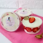 Bolo de Pote Ninho com Morangos