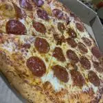 PIZZA DE PEPERONI