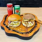 02 BURGER + 02 GUARAVITAS