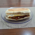 PÃO BANANA QUEIJO E OVO