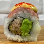 Acevichado roll (5 bocados)