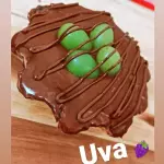 Cestinha recheada uva