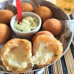 BOLINHO 3 QUEIJOS
