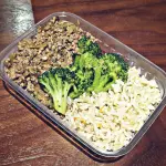 Carne moída , arroz cenoura e bróc.