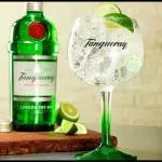 TANQUERAY & TONIC