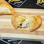 QUEIJO COM BACON