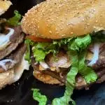 hamburguesa de arrachera