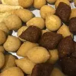 20 salgadinho + açai 200ml + coca cola lata