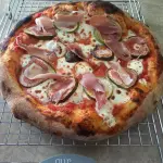 Pizza de Pera con Prosciutto