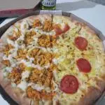 Meia frang catupiry e meia mussarel