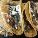 QUESADILLA DE HUITLACOCHE CON QUESO