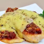 PEIXE À PARMEGIANA