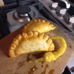 6 empanadas