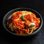 FILÉ MIGNON À PARMEGIANA