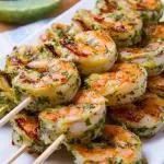 Brochetas de camarón