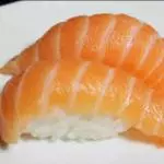 NIGUIRI SALMÃO 2 PEÇAS