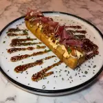Sushi Dogs | Sushi Rolls + Entrada
