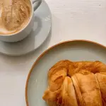 PROMO CROISSANT + CAFÉ